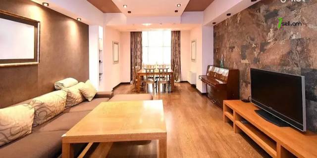 3 սենյականոց բնակարան նորակառույց շենքում Ադոնցի փողոցում, 110 ք.մ., 9/18 հարկ, 2 սանհանգույց