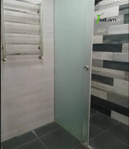 3 սենյականոց բնակարան նորակառույց շենքում Գարեգին Հովսեփյան փողոցում, 104 ք.մ., 3/6 հարկ