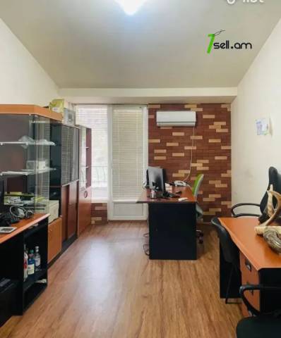 3 սենյականոց բնակարան նորակառույց շենքում Անտառային փողոցում, 108 ք.մ., բարձր առաստաղներ