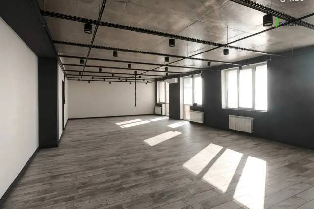 Ընդարձակ 4 սենյականոց բնակարան նորակառույց շենքում Նաիրի Զարյան փողոցում, 204 քմ, 10/16 հարկ