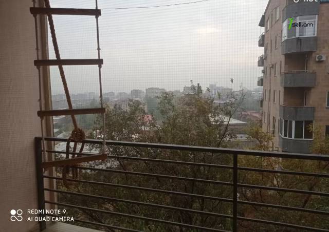 3 սենյականոց բնակարան նորակառույց շենքում Անտառային փողոցում, 107 ք.մ., 1/5 հարկ, 2 սանհանգույց