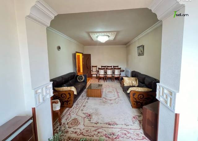 3 սենյականոց բնակարան Հունան Ավետիսյանի փողոցում, 78 ք.մ., կապիտալ վերանորոգված