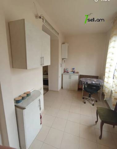 3 սենյականոց բնակարան Նիկողայոս Տիգրանյան փողոցում, 68 ք.մ., 2/5 հարկ, բարձր առաստաղներ