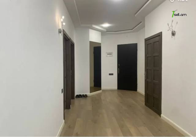 4 սենյականոց բնակարան Հովհաննես Թումանյանի փողոցում, 148 ք.մ., բարձր առաստաղներ