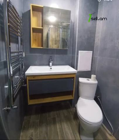 3 սենյականոց բնակարան Արմեն Տիգրանյանի փողոցում, 55 քմ, 2/9 հարկ, բարձր առաստաղներ