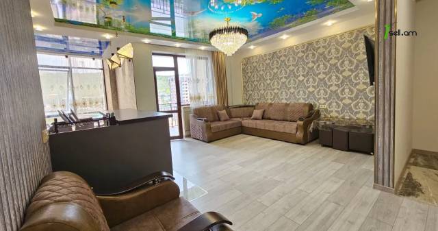 3 սենյականոց բնակարան նորակառույց շենքում Վարդանանց փողոցում, 100 քմ, նախավերջին հարկ, 2 սանհանգույց