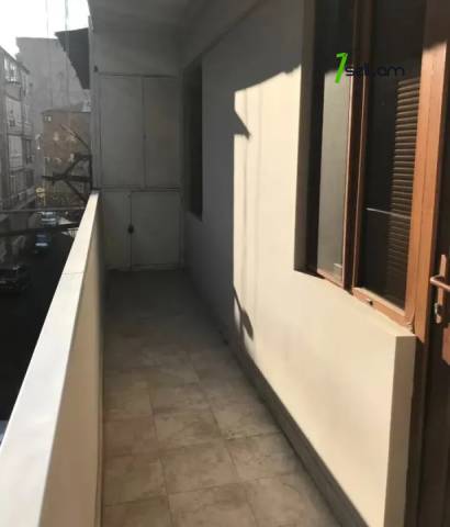3 սենյականոց բնակարան Հրաչյա Քոչարի փողոցում, 92 ք.մ., 2 սանհանգույց, 2/12 հարկ