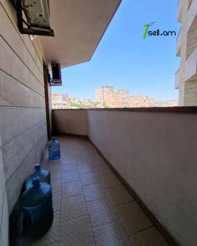 3 սենյականոց բնակարան նորակառույց շենքում Մարշալ Բաղրամյան պողոտայում, 130 ք.մ., 2 սանհանգույց