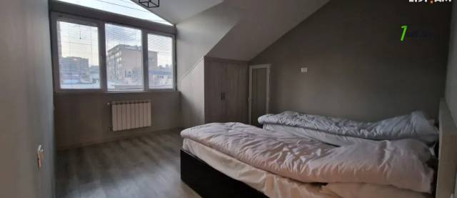 Ընդարձակ 5 սենյականոց բնակարան Մեսրոպ Մաշտոցի պողոտայում, 310 ք.մ., 2 սանհանգույց, բարձր առաստաղներ