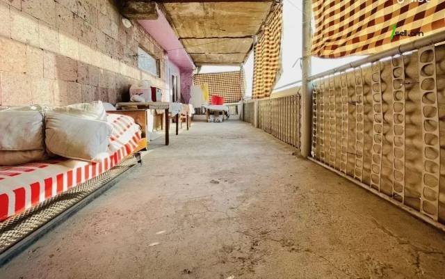 3 սենյականոց բնակարան Բաշինջաղյան փողոցում, 96 ք.մ., մի քանի պատշգամբ, մասնակի վերանորոգում