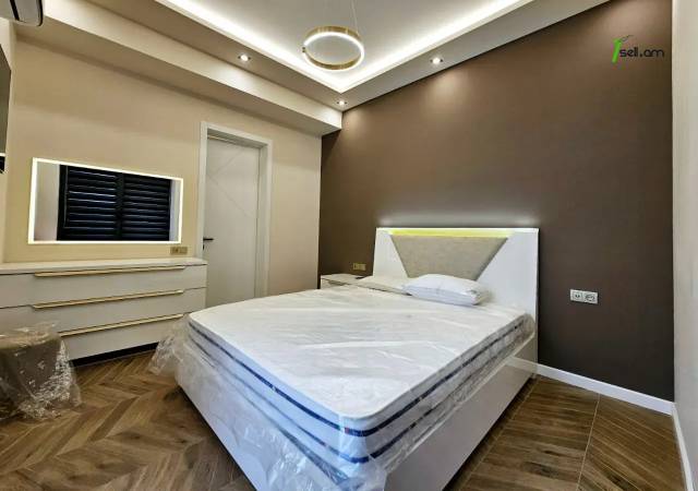 2 սենյականոց բնակարան նորակառույց շենքում Պարոնյանի փողոցում, 89 ք.մ., բարձր առաստաղներ, 8/14 հարկ