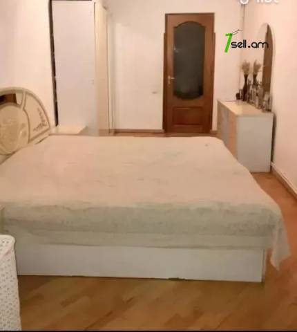 3 սենյականոց բնակարան Հակոբ Պարոնյանի փողոցում, 74 քմ, 5/14 հարկ, եվրովերանորոգված