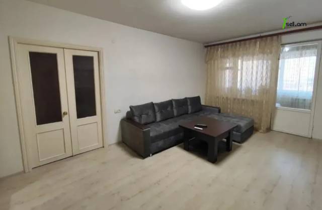 Ընդարձակ 1 սենյականոց բնակարան Իսրայելյան փողոցում, 56 ք.մ., 6/9 հարկ, կապիտալ վերանորոգված