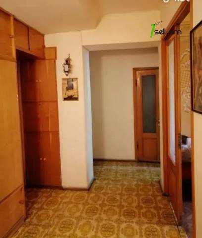 3 սենյականոց բնակարան Արամ Խաչատրյան փողոցում, 95 ք.մ., 4/9 հարկ, մասնակի վերանորոգում