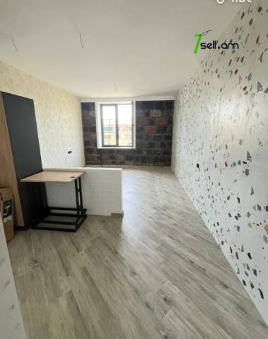 2 սենյականոց բնակարան Կոմիտասի պողոտայում, 43 քմ, նախավերջին հարկ, բարձր առաստաղներ