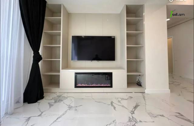 4 սենյականոց բնակարան նորակառույց շենքում Պարոնյան փողոցում, 132 ք.մ., 2 սանհանգույց