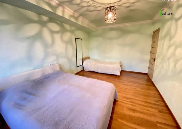 3 սենյականոց բնակարան Ավետիս Ահարոնյան փողոցում, 94 քմ, 7/9 հարկ, եվրովերանորոգված