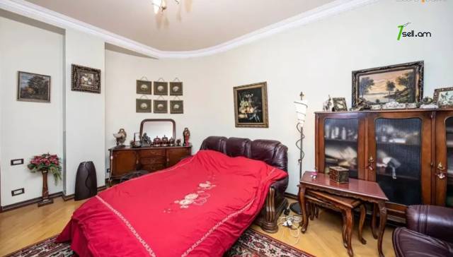 5 սենյականոց բնակարան նորակառույց շենքում Պուշկինի փողոցում, 200 քմ, 5/9 հարկ, 3+ սանհանգույց