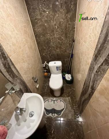 4 սենյականոց բնակարան նորակառույց շենքում Վիկտոր Համբարձումյանի փողոցում, 110 ք.մ., 4/12 հարկ