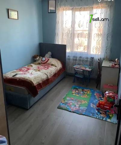 4 սենյականոց բնակարան Մոլդովական փողոցում, 79 քմ, 3/9 հարկ, կապիտալ վերանորոգված