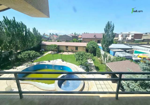 Երկու հարկանի տուն Մուշ 10-րդ փողոցում Քասախում, 1560 քմ, 3+ սանհանգույց, կապիտալ վերանորոգված