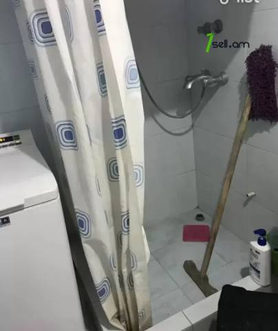 3 սենյականոց բնակարան Կոմիտասի պողոտայում, 74 քմ, եվրովերանորոգված, քարե շենք