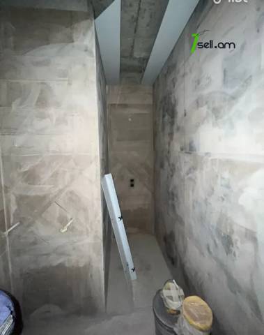 3 սենյականոց բնակարան նորակառույց շենքում Մոնթե Մելքոնյան փողոցում, 93 ք.մ., նախավերջին հարկ