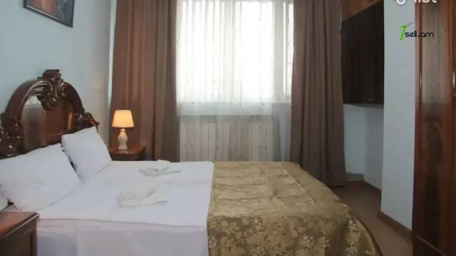 3 սենյականոց բնակարան Սայաթ-Նովայի պողոտայում, 90 ք.մ., 6/11 հարկ, կապիտալ վերանորոգված