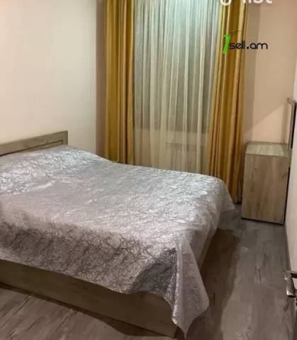 2 սենյականոց բնակարան նորակառույց շենքում Նիկողայոս Ադոնցի փողոցում, 47 ք.մ., բարձր առաստաղներ