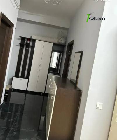 2 սենյականոց բնակարան նորակառույց շենքում Պարույր Սևակի փողոցում, 54 ք.մ., բարձր առաստաղներ