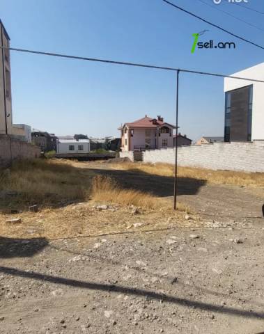 Հողատարածք բնակելի շինությունների համար Առինջում, 4500 ք.մ.