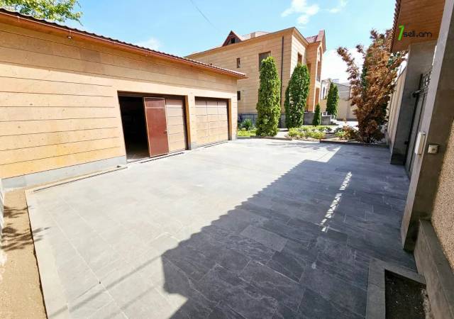 Երկու հարկանի քարե տուն Էրեբունիում, 1500 ք.մ., 3+ սանհանգույց, կապիտալ վերանորոգված
