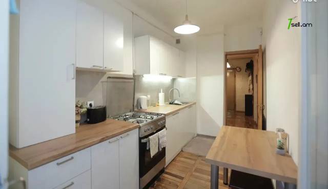 3 սենյականոց բնակարան, Դավթաշենի 4-րդ զանգված, 78 քմ, 2/9 հարկ, կոսմետիկ վերանորոգում