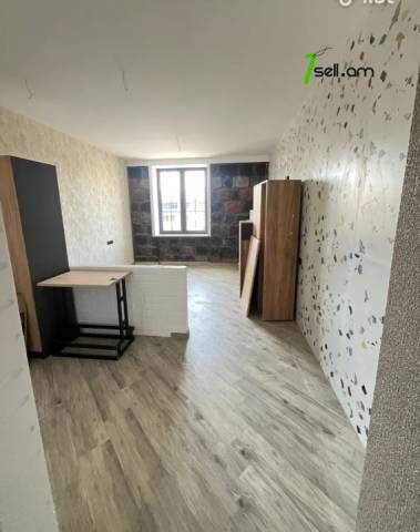 2 սենյականոց բնակարան Կոմիտասի պողոտայում, 43 քմ, նախավերջին հարկ, բարձր առաստաղներ