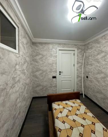 3 սենյականոց բնակարան Մամիկոնյանց փողոցում, 65 ք.մ., 2/5 հարկ, եվրովերանորոգված, քարե շենք
