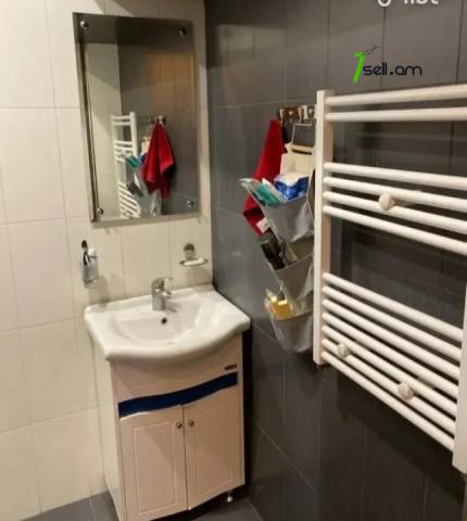 2 սենյականոց բնակարան նորակառույց շենքում Քեռու փողոցում, 55 ք.մ., 8/21 հարկ, բարձր առաստաղներ