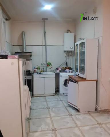 Երկու հարկանի քարե տուն Շենգավիթ փողոցում Շենգավիթում, 200 ք.մ., 2 սանհանգույց, մասնակի վերանորոգում