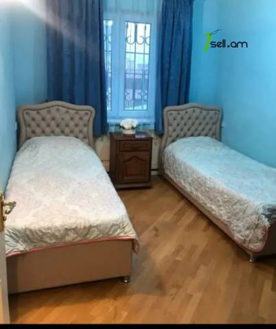 3 սենյականոց բնակարան Ֆրիկի փողոցում, 100 ք.մ., 3/9 հարկ, կապիտալ վերանորոգված