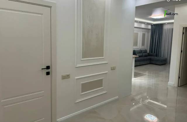 2 սենյականոց բնակարան նորակառույց շենքում Լենինգրադյան փողոցում, 67 ք.մ., 12/14 հարկ