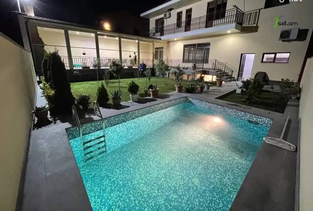 Երեք հարկանի քարե տուն, Նոյ թաղամաս Մալաթիա Սեբաստիայում, 780 ք.մ., 3+ սանհանգույց