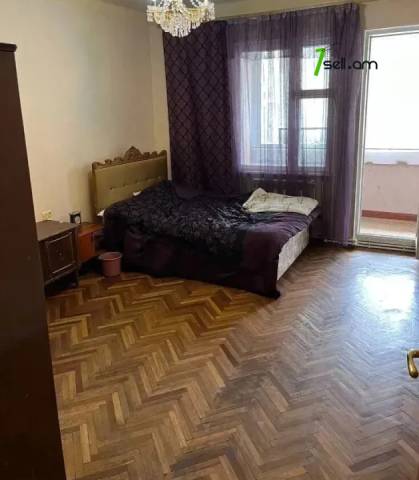 3 սենյականոց բնակարան Կոմիտասի պողոտայում, 99 քմ, 2/9 հարկ, 2 սանհանգույց, մասնակի վերանորոգում