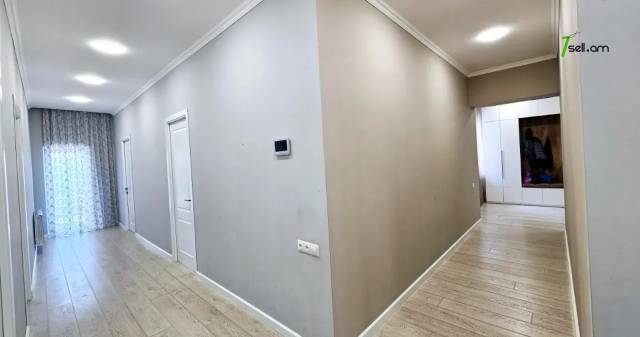 Երկու հարկանի տուն Դավիթ Բեկի փողոցում Էրեբունիում, 1400 քմ, կապիտալ վերանորոգված