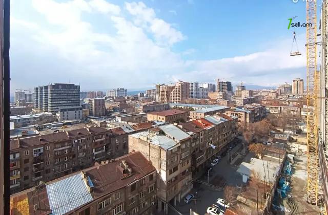 2 սենյականոց բնակարան նորակառույց շենքում Կոմիտասի պողոտայում, 64 ք.մ., 10/16 հարկ, բարձր առաստաղներ