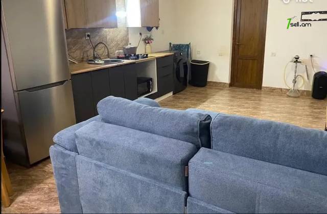 2 սենյականոց բնակարան Արաբկիրի 37-րդ փողոցում, 42 քմ, 1/5 հարկ, եվրովերանորոգված, քարե շենք