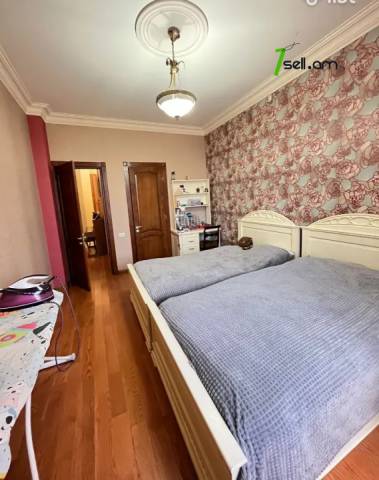 3 սենյականոց բնակարան նորակառույց շենքում Անտառային փողոցում, 116 ք.մ., բարձր առաստաղներ, 1/5 հարկ