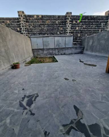 Երկու հարկանի քարե տուն, Գ-1 թաղամաս Աջափնյակում, 300 ք.մ., 2 սանհանգույց, կապիտալ վերանորոգված