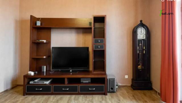 3 սենյականոց բնակարան Տիգրան Մեծի պողոտայում, 88 քմ, 4/6 հարկ, կապիտալ վերանորոգված, քարե շենք