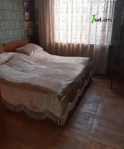 4 սենյականոց բնակարան Աշոտ Հովհաննիսյանի փողոցում, 90 ք.մ., 7/9 հարկ, մասնակի վերանորոգում