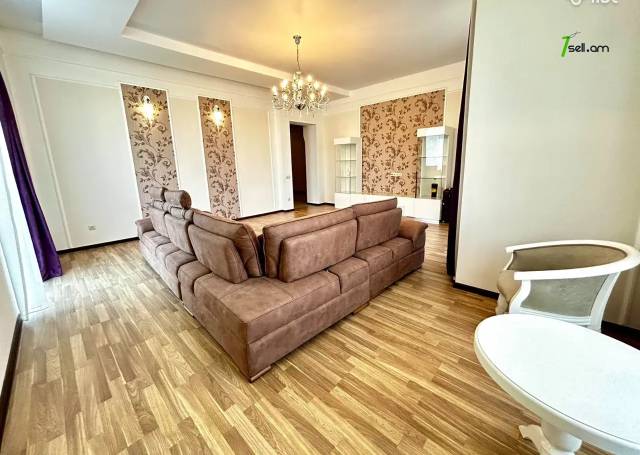 3 սենյականոց բնակարան նորակառույց շենքում Արամի փողոցում, 138 ք.մ., 2 սանհանգույց, բարձր առաստաղներ