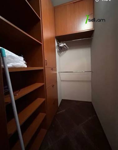 Ընդարձակ 3 սենյականոց բնակարան նորակառույց շենքում Նաիրի Զարյան փողոցում, 180 քմ, 12/16 հարկ